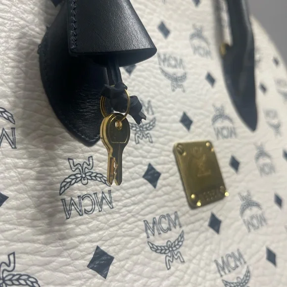 🤗 SOLD 🤗 MCM Satchel with Gold Accents - Picture 6 of 12